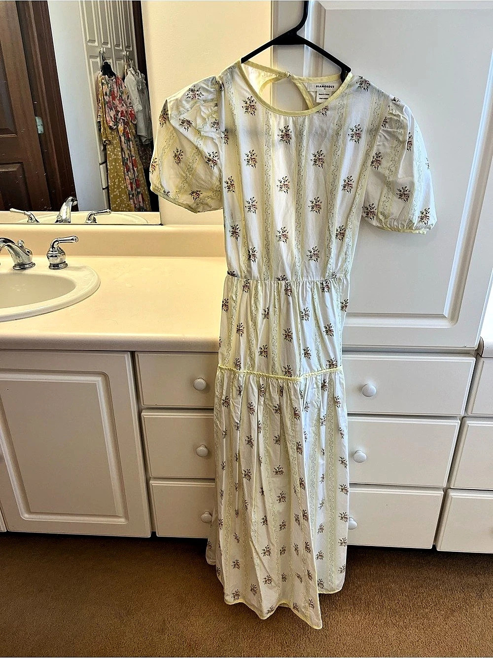 Glamorous Floral Maxi Dress White & Yellow Size XS Like New